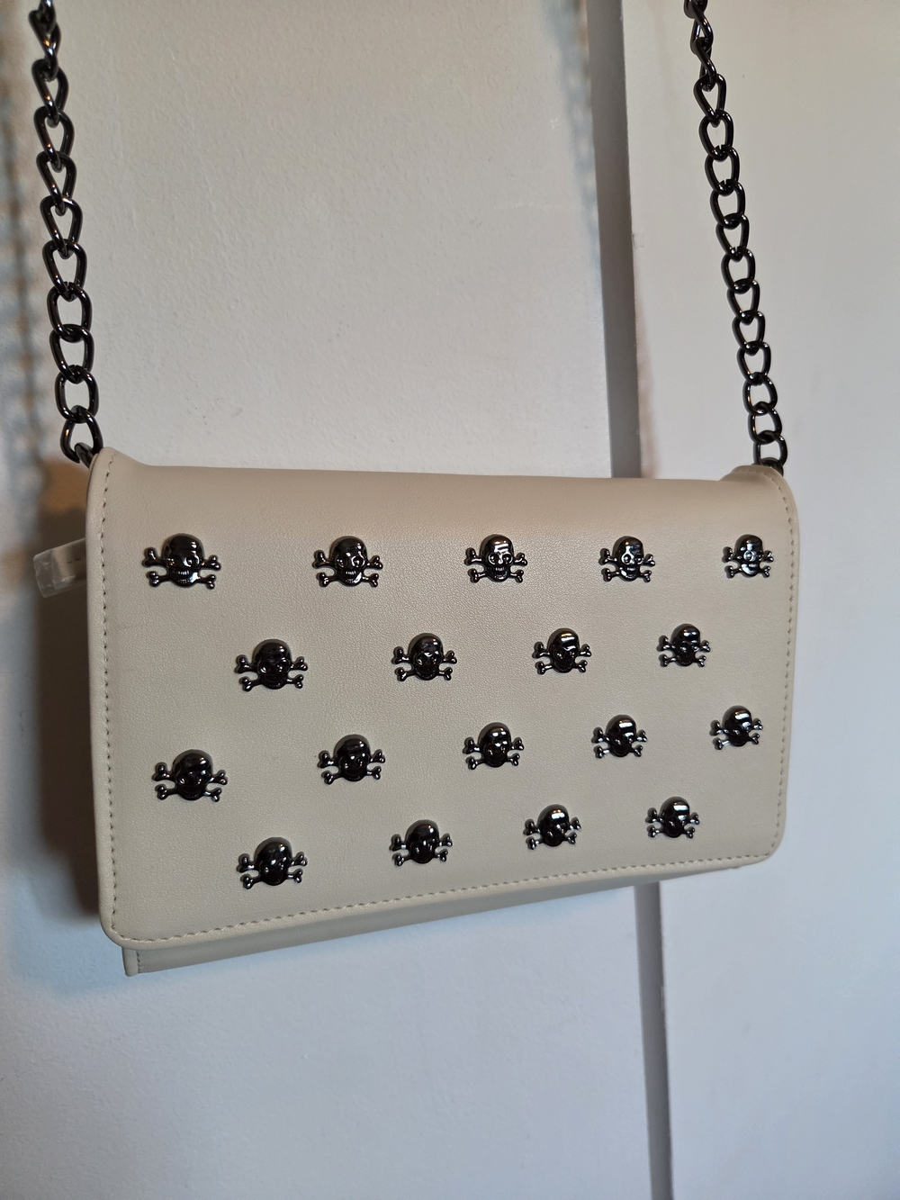 Betsey Johnson | Cream Skull Studded Crossbody Bag - NWOT